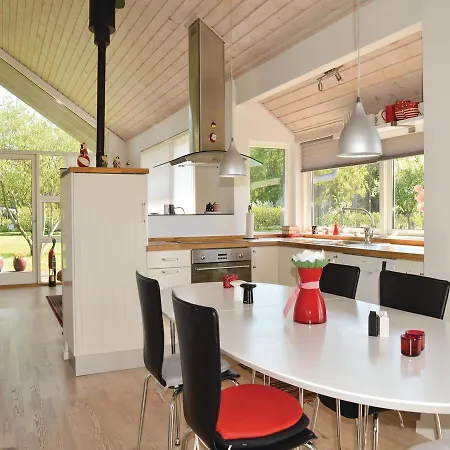 Three-bedroom Holiday In