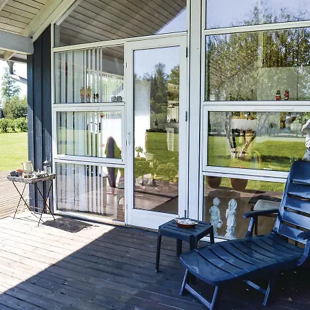 Three-bedroom Holiday In Holiday home