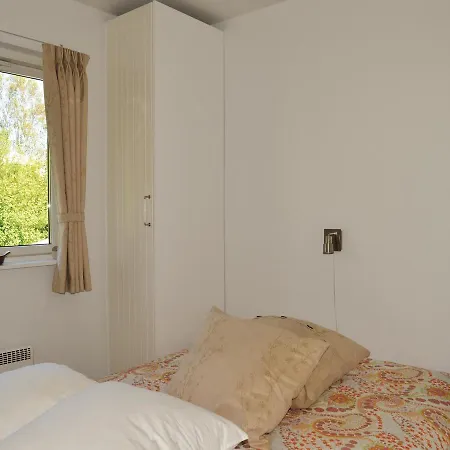 Three-bedroom Holiday In Jerup