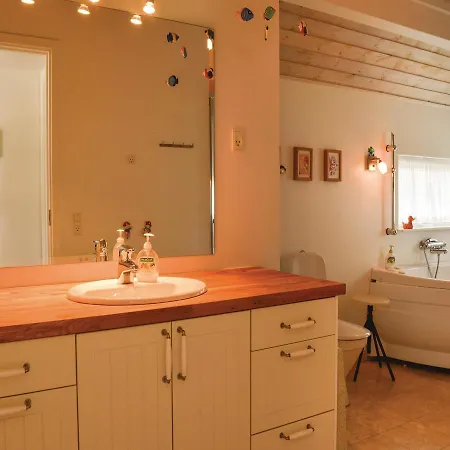 Three-bedroom Holiday In Jerup